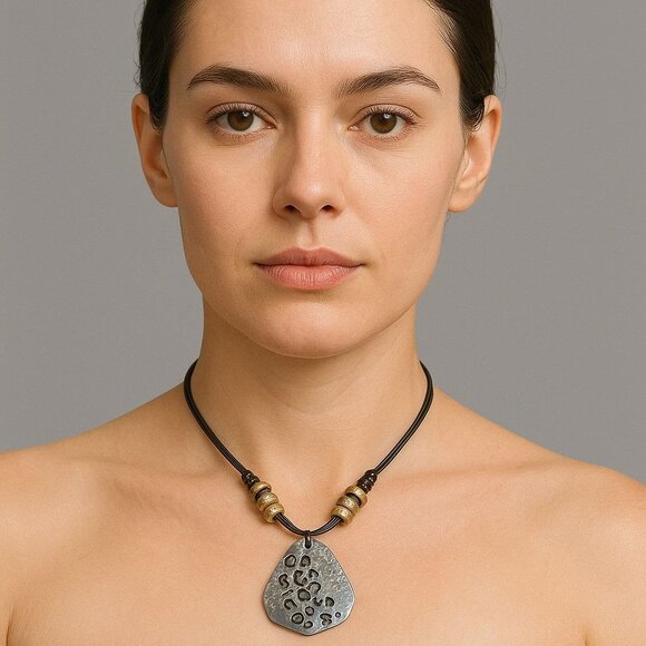 Boho Cheetah Pendant Necklace Hammered Metal Tribal Festival Statement Jewelry - Picture 2 of 7